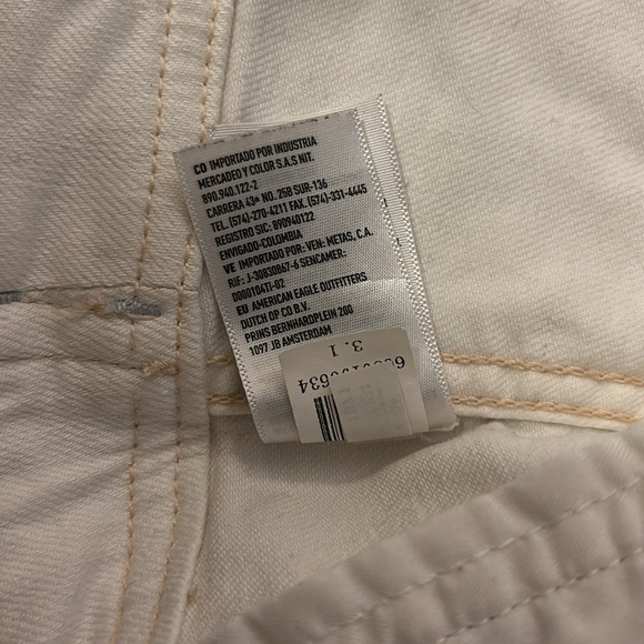 American Eagle Women’s Denim Jacket - Picture 3 of 5